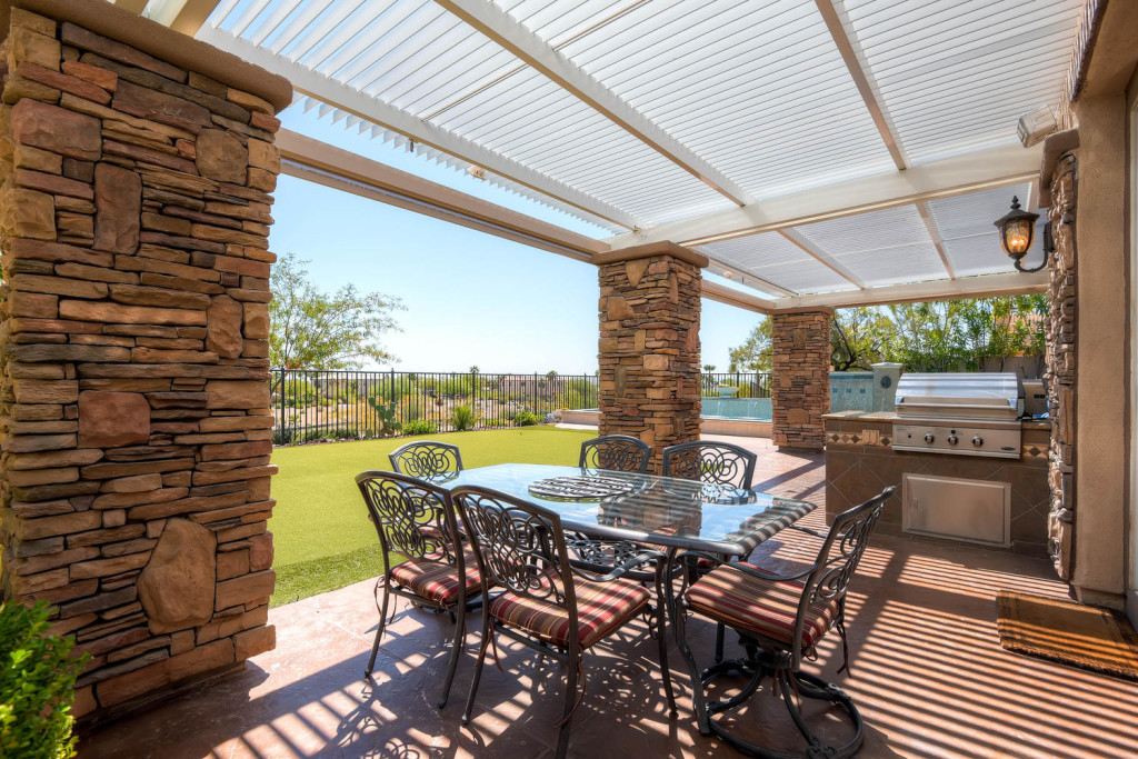 Open dining table