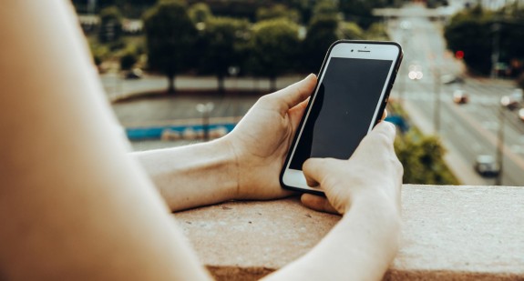 Using Social Media to Gain Credibility- Realty ONE Group 